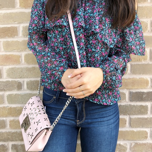 ‼️SALE‼️👜💕- Michael Kors Crossbody Pink Floral - Picture 2 of 7